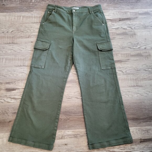 Loft women size 10 wide leg green cargo utility jeans. Gorpcore. - Picture 1 of 4